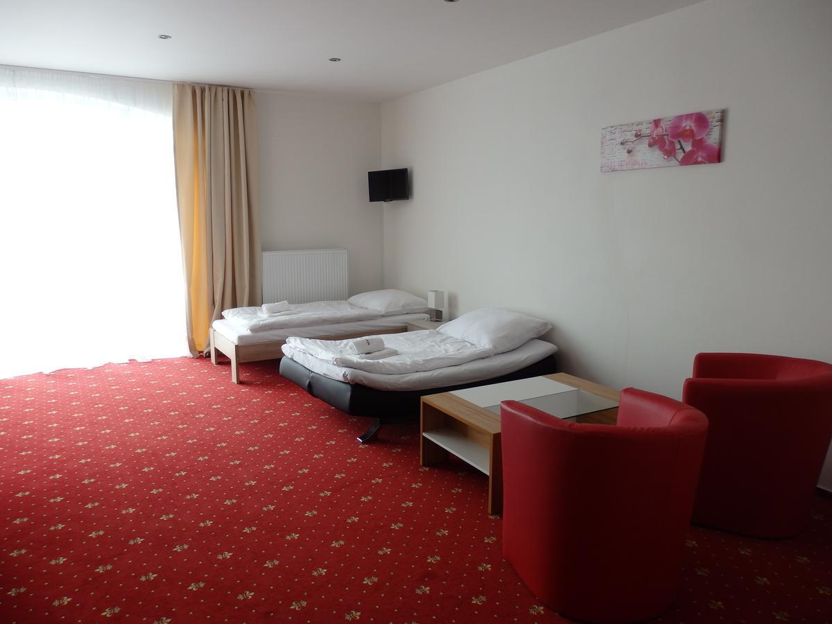 Rezidence Holsin Hotell Holsiny Rum bild