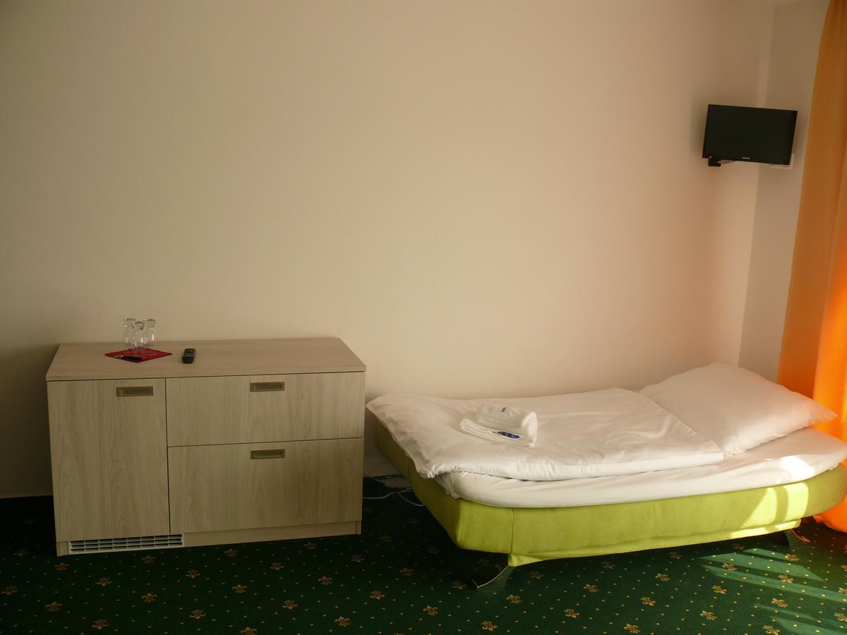Rezidence Holsin Hotell Holsiny Exteriör bild