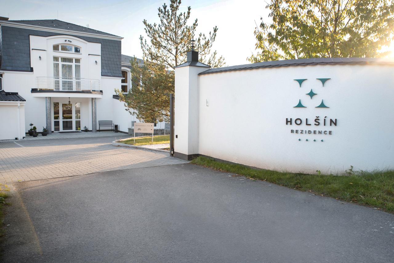 Rezidence Holsin Hotell Holsiny Exteriör bild